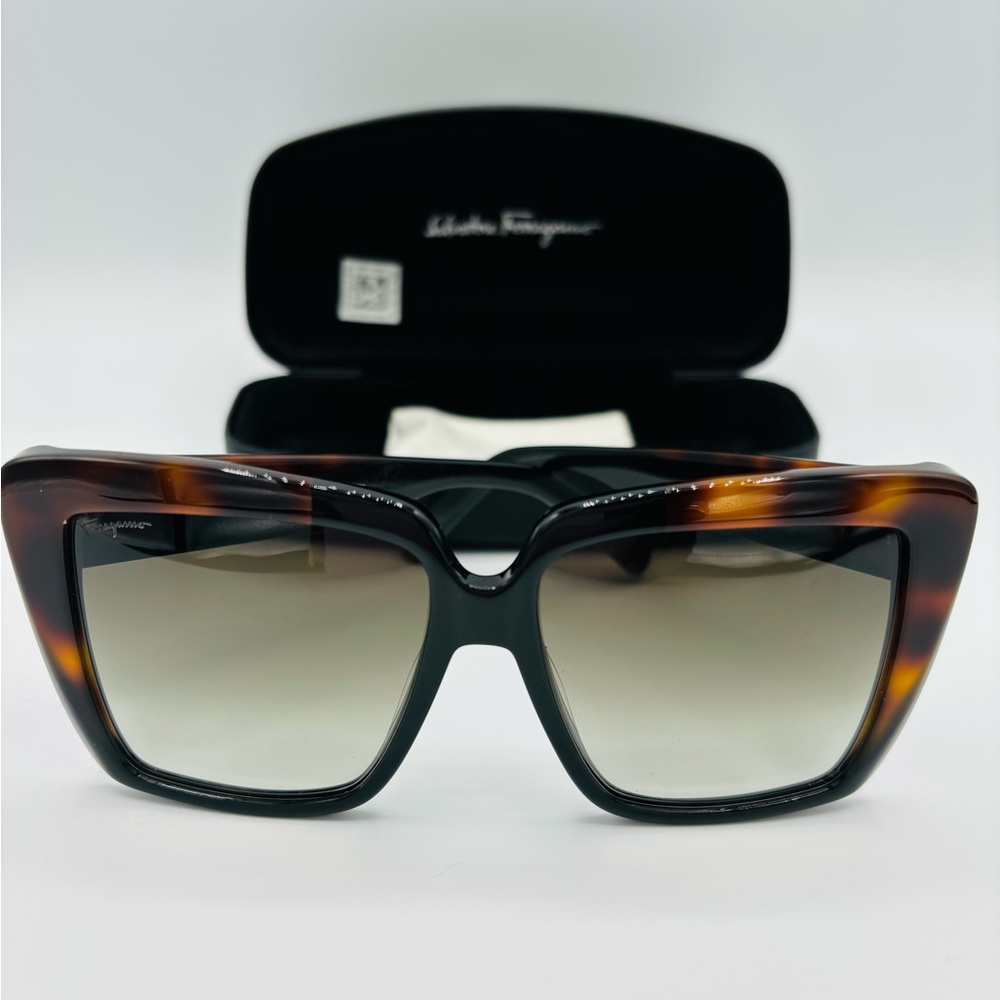 AUTHENTIC SALVATORE FERRAGAMO SUNGLASSES BROWN/BLACK TORTOISE